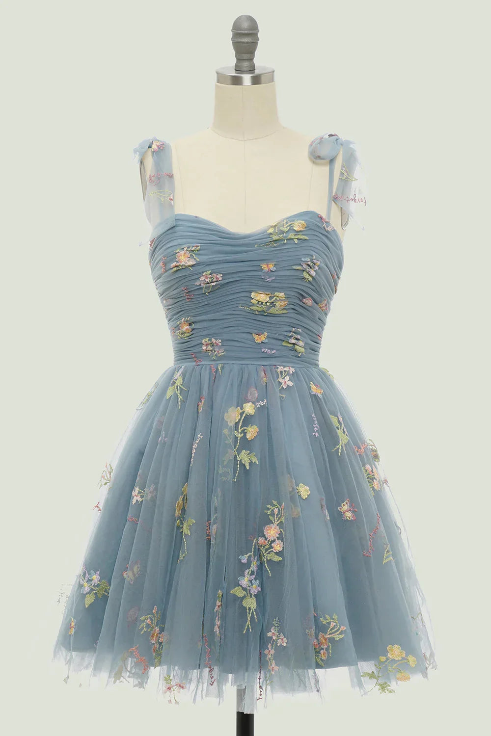 Kasjana | Embroidered tulle ball gown for women – elegant evening dress