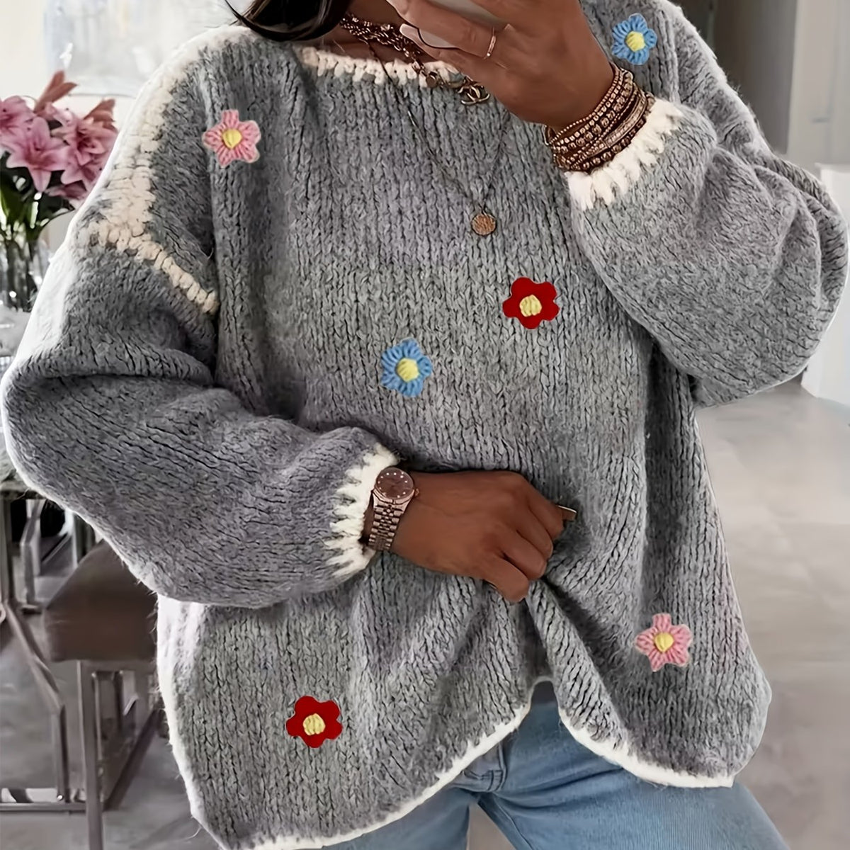 Lirielle | Damski sweter w kwiaty – elegancki sweter zakładany przez głowę