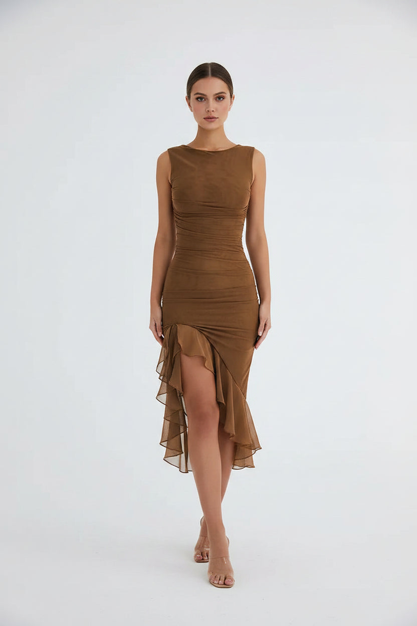 Asymetryczna wieczorowa sukienka midi – modny i luksusowy look