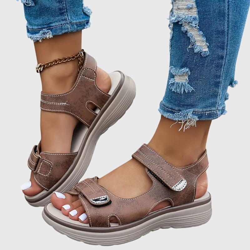 Caelyra | Women's orthopedic sandals – with cushioning and a wide toe box