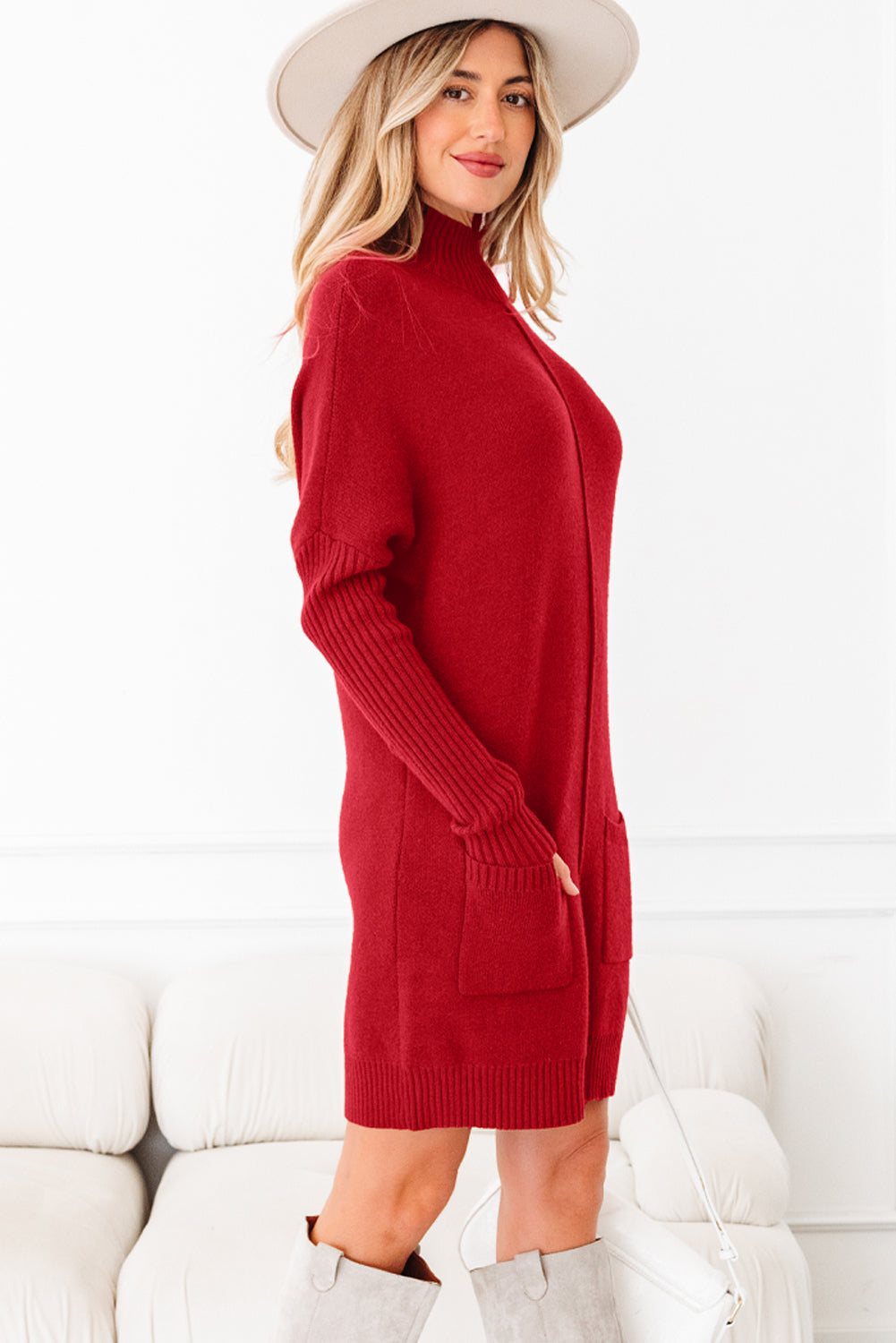 Cacilda | Damowa red ribbed sweater dress - straight cut dress