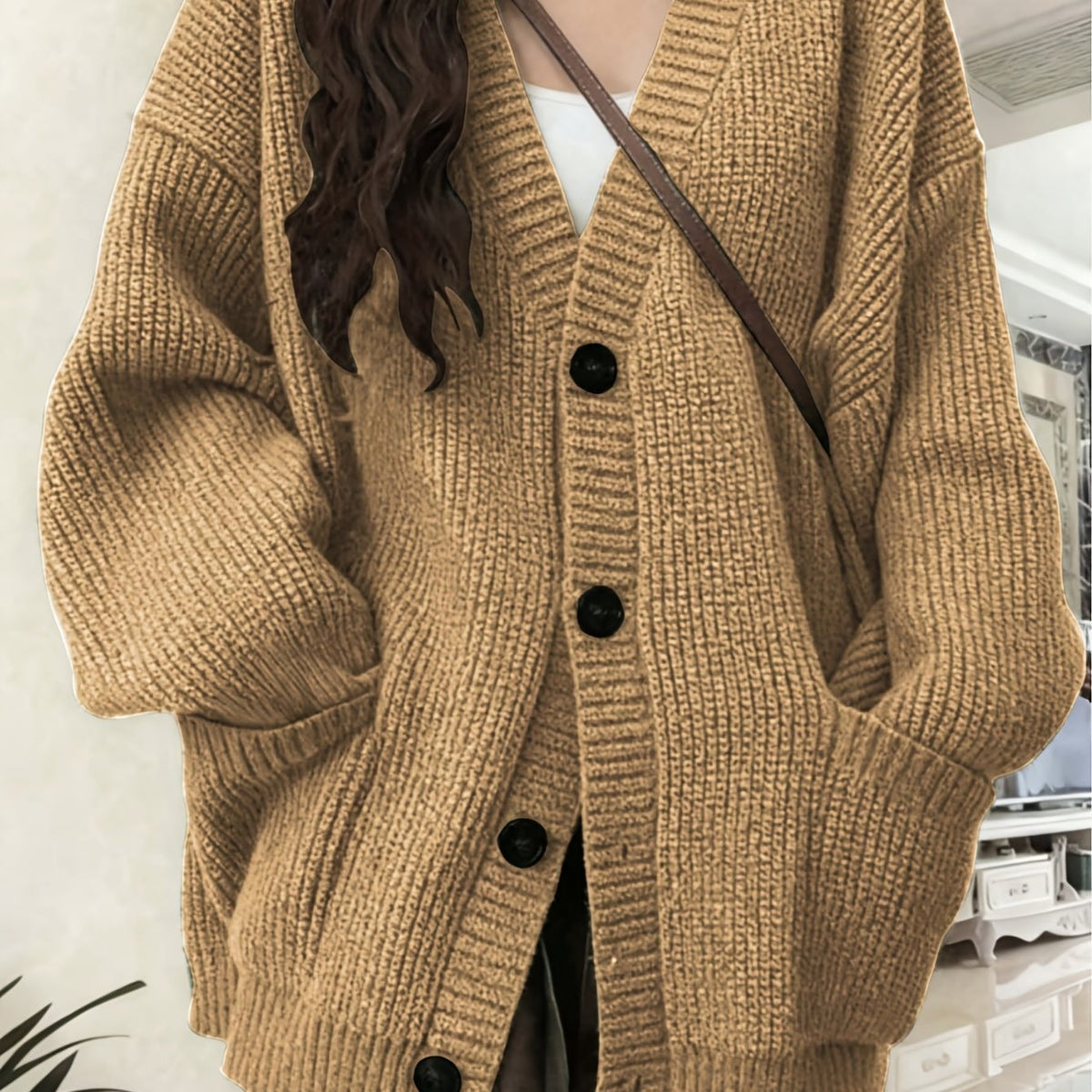 Rhoswen | Damski sweter z prążkowanej dzianiny – dekolt w serek, zapięcie na guziki z przodu