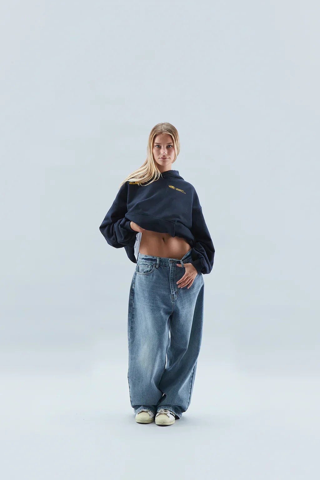 Romina | Damska bluza z kapturem – wygodna bluza oversize