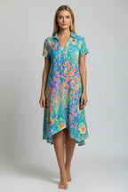Kwiatowa sukienka midi w stylu boho – swobodna, letnia elegancja