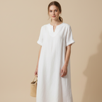 Weißes Leinenkleid für den Sommer mit Kurzarm