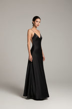 Women's Maxi Dress with Open Back and Spaghetti Straps – Elegant Evening Gown