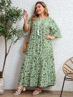 Sukienka maxi w kwiaty w stylu boho dla kobiet plus size – wielowarstwowa sukienka letnia z wiązaniem na frędzle