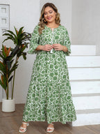 Sukienka maxi w kwiaty w stylu boho dla kobiet plus size – wielowarstwowa sukienka letnia z wiązaniem na frędzle