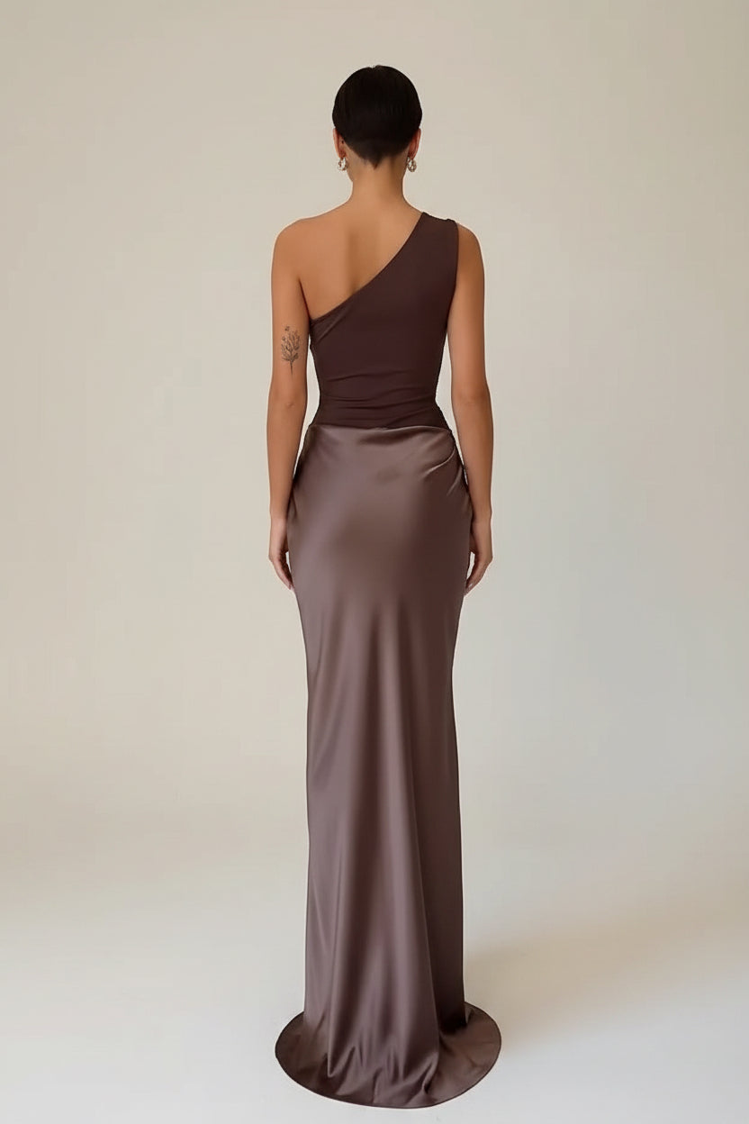 Suknia wieczorowa damska na jedno ramię – elegancka sukienka maxi na formalne okazje