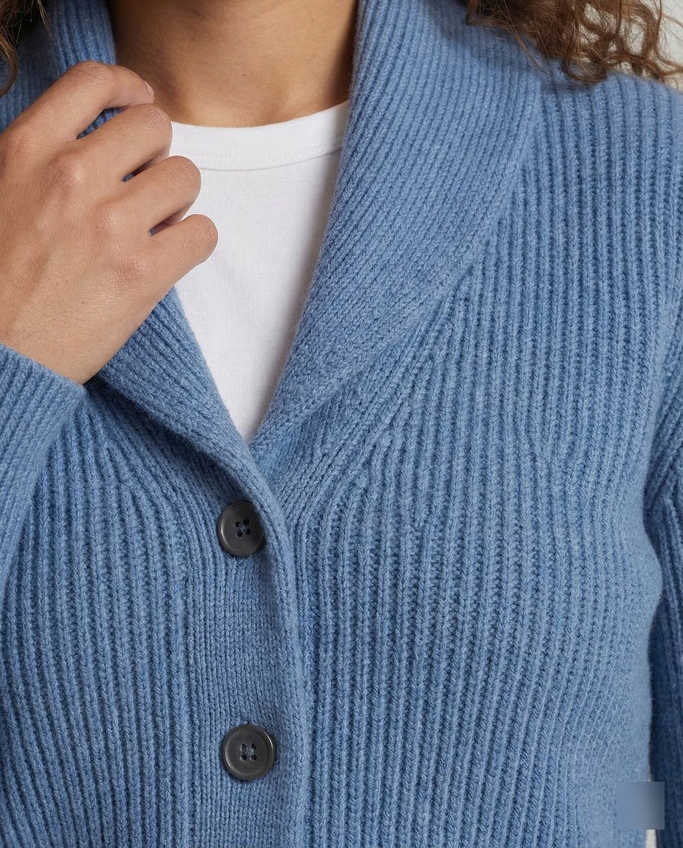 Inga | Damski sweter z dzianiny prążkowanej zapinany na guziki – miękki sweter